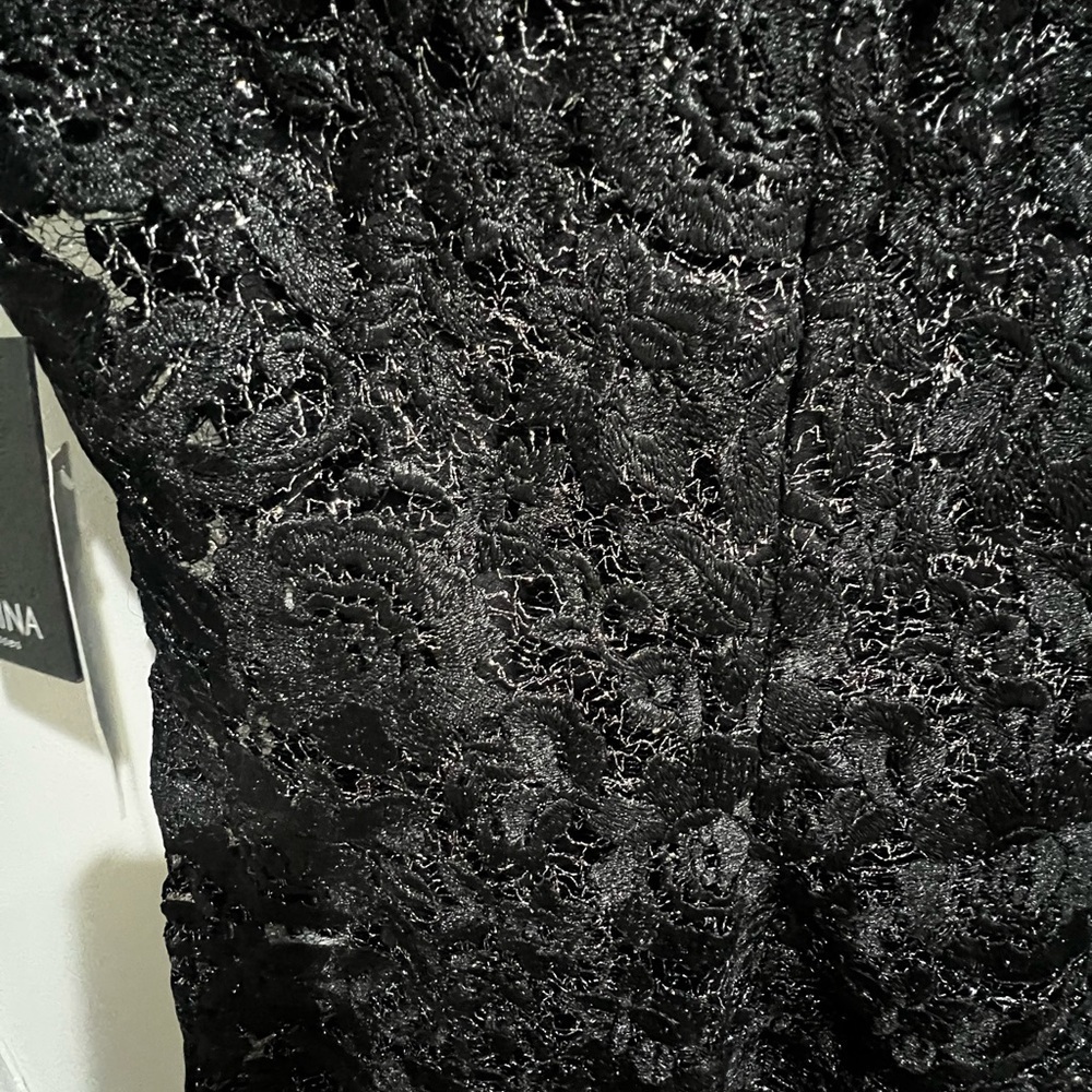 Marina size 4 cap sleep silver lace dress - Picture 9 of 9